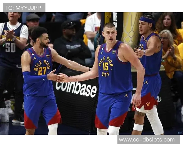 斯波称赞拉松在球队中的重要作用强调攻防中默默奉献的辛勤付出